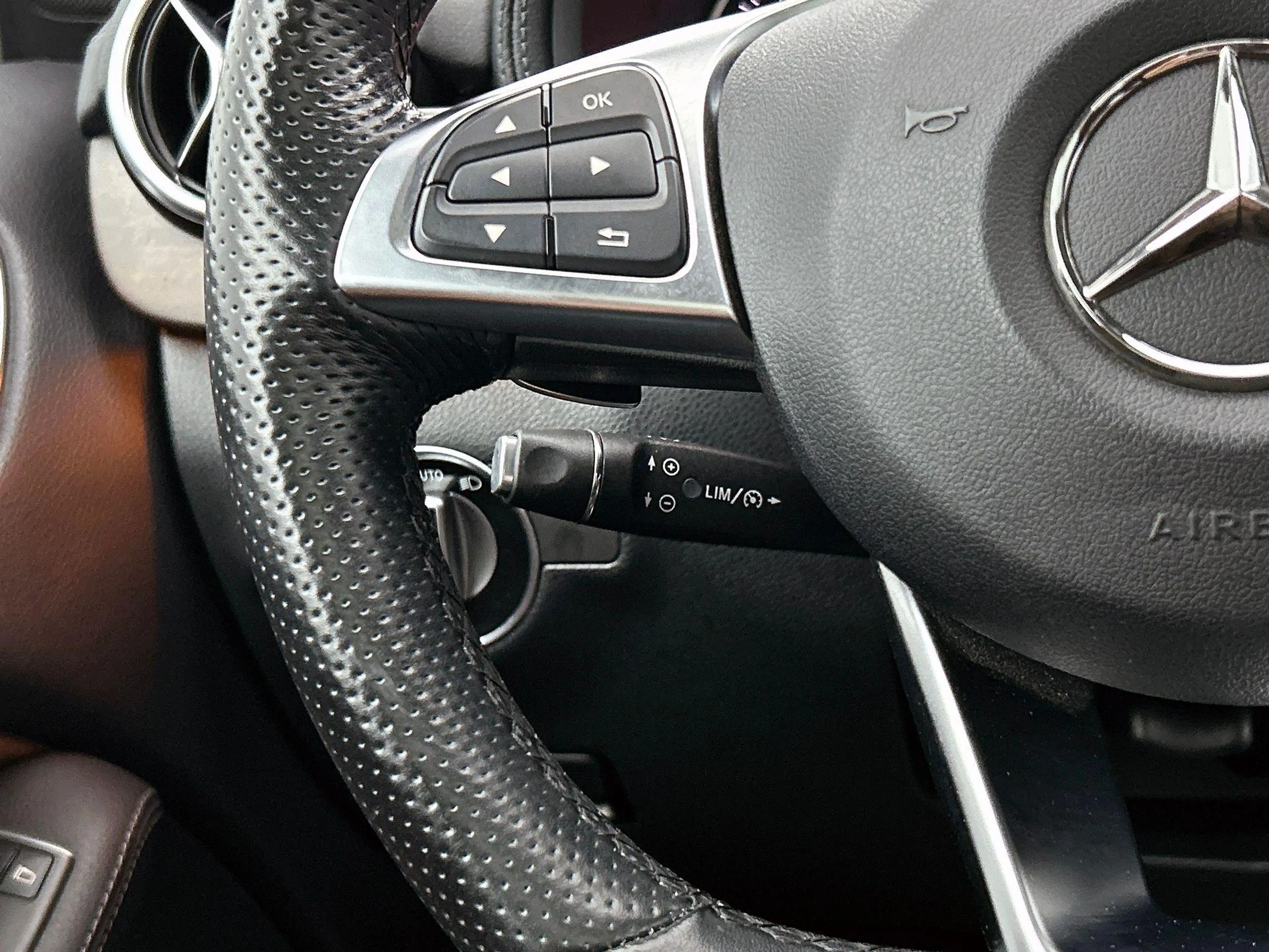 Mercedes-Benz B 200 AMG Line | Panoramisch Dak | Verwarmde Zetels | Na — photo 13