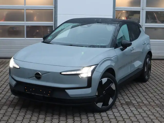 Volvo EX30 Plus RWD Pure Electric