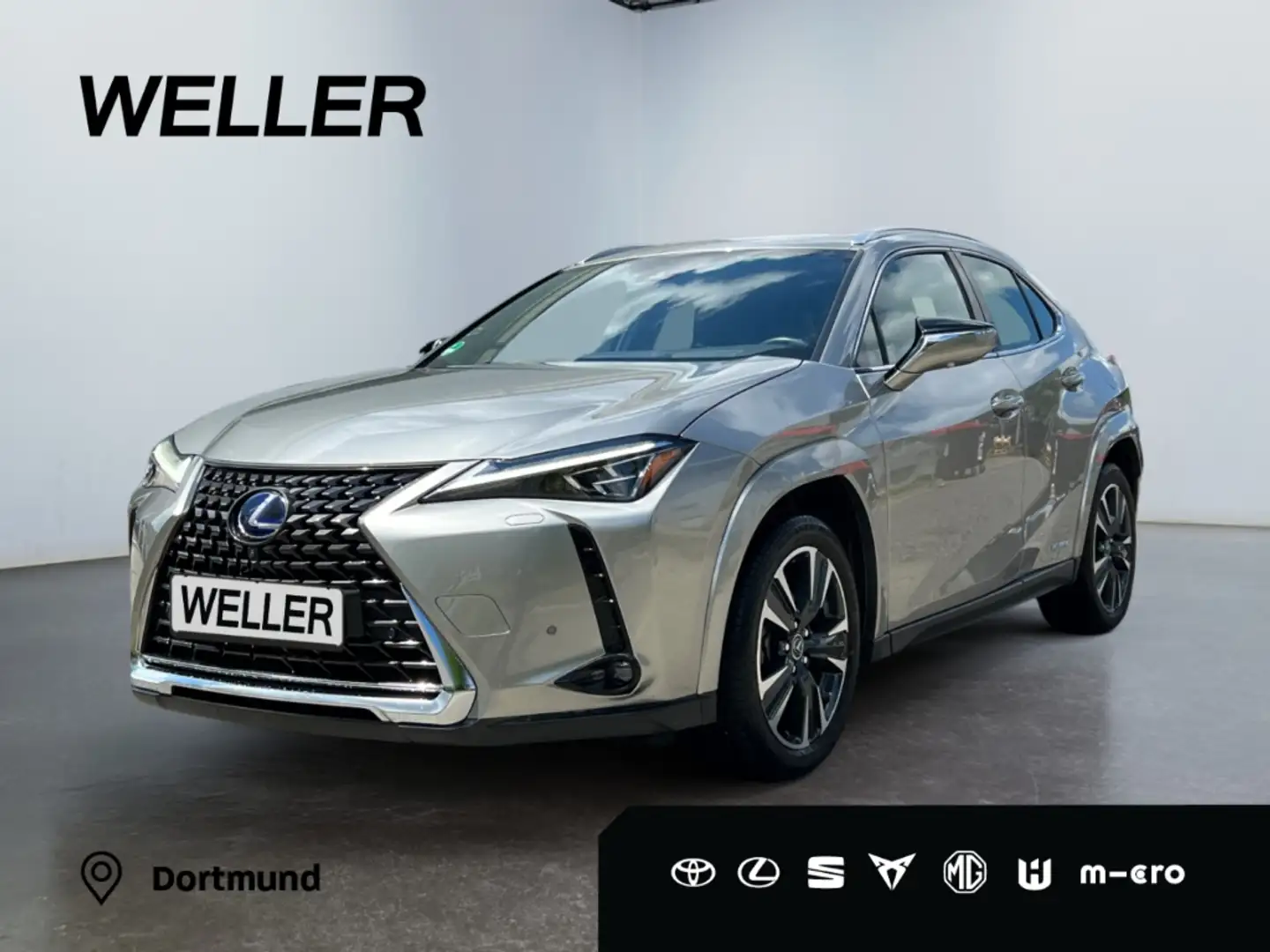 Lexus UX 250h Luxury Line *Matrix*360°*Leder*M Levinson* Srebrny - 1