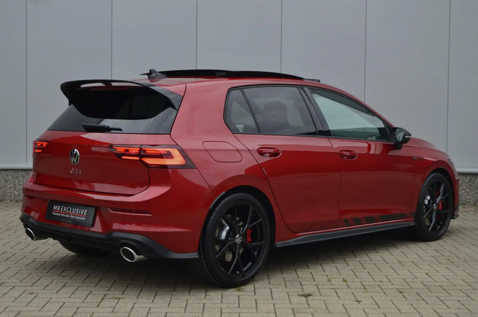 Volkswagen Golf GTI 8 2.0 TSI Clubsport 300pk DSG7 (2021) Rouge - 2