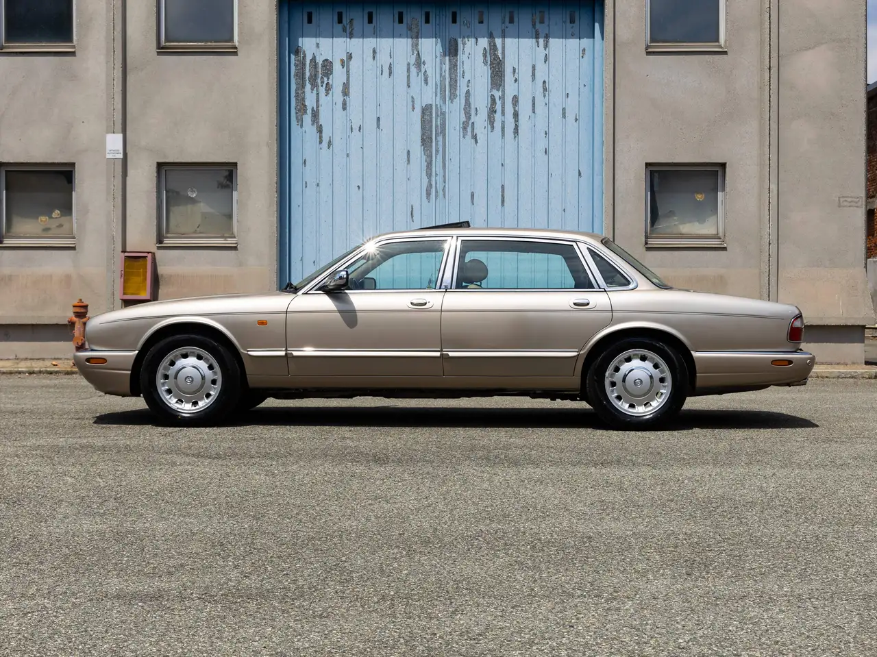 Daimler V8 XJ X300* LWB * Topaz con interni Cashmere* Meravigliosa*, foto 5