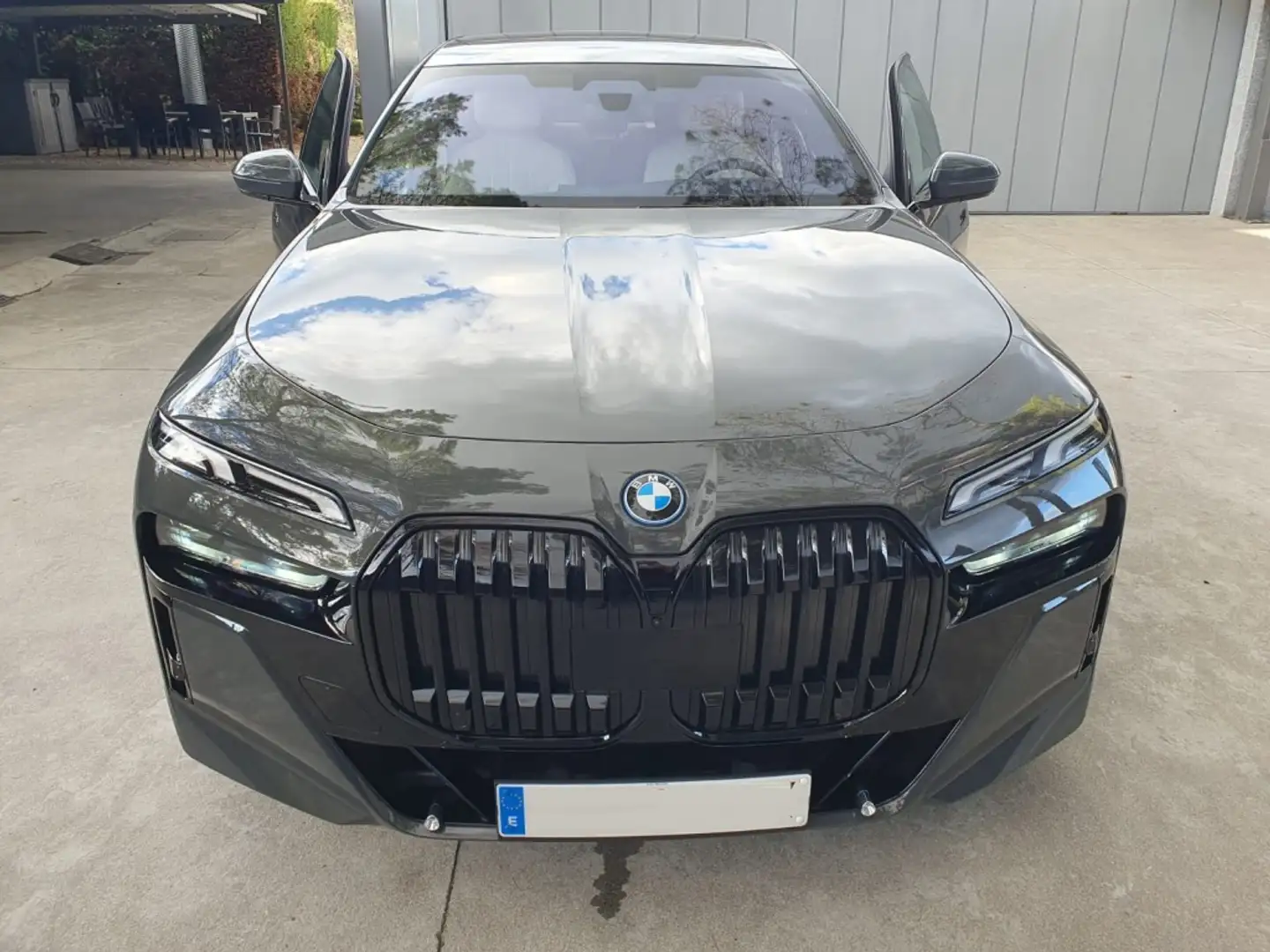 BMW 750 750e xDrive M Sport Pro Negro - 2
