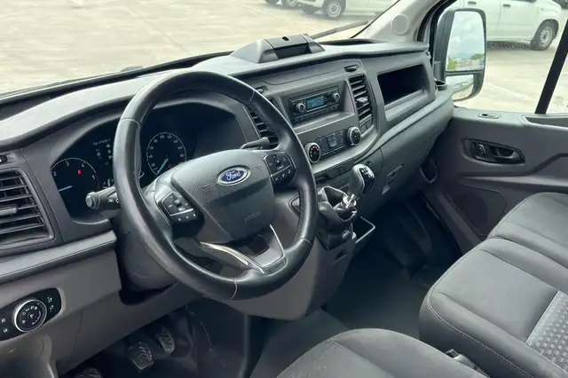 Ford Transit view 8