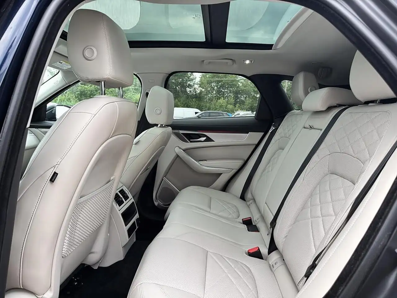 Jaguar F-Pace fotografie Jaguar F-Pace
