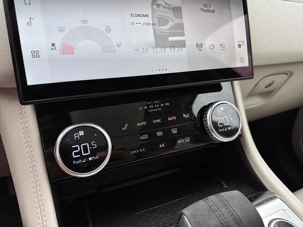 Jaguar F-Pace fotografie Jaguar F-Pace