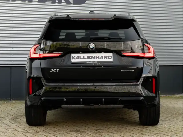 BMW X1 view 5