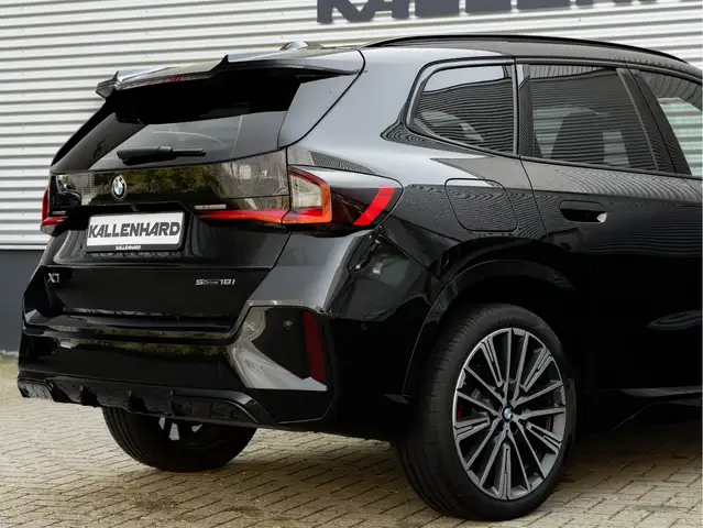 BMW X1 view 9