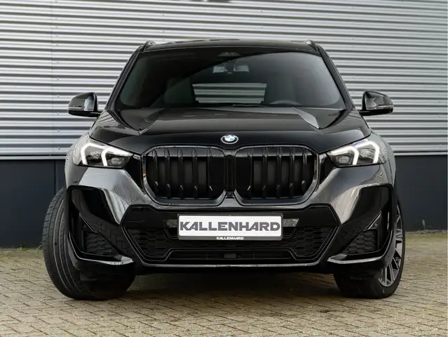 BMW X1 view 4