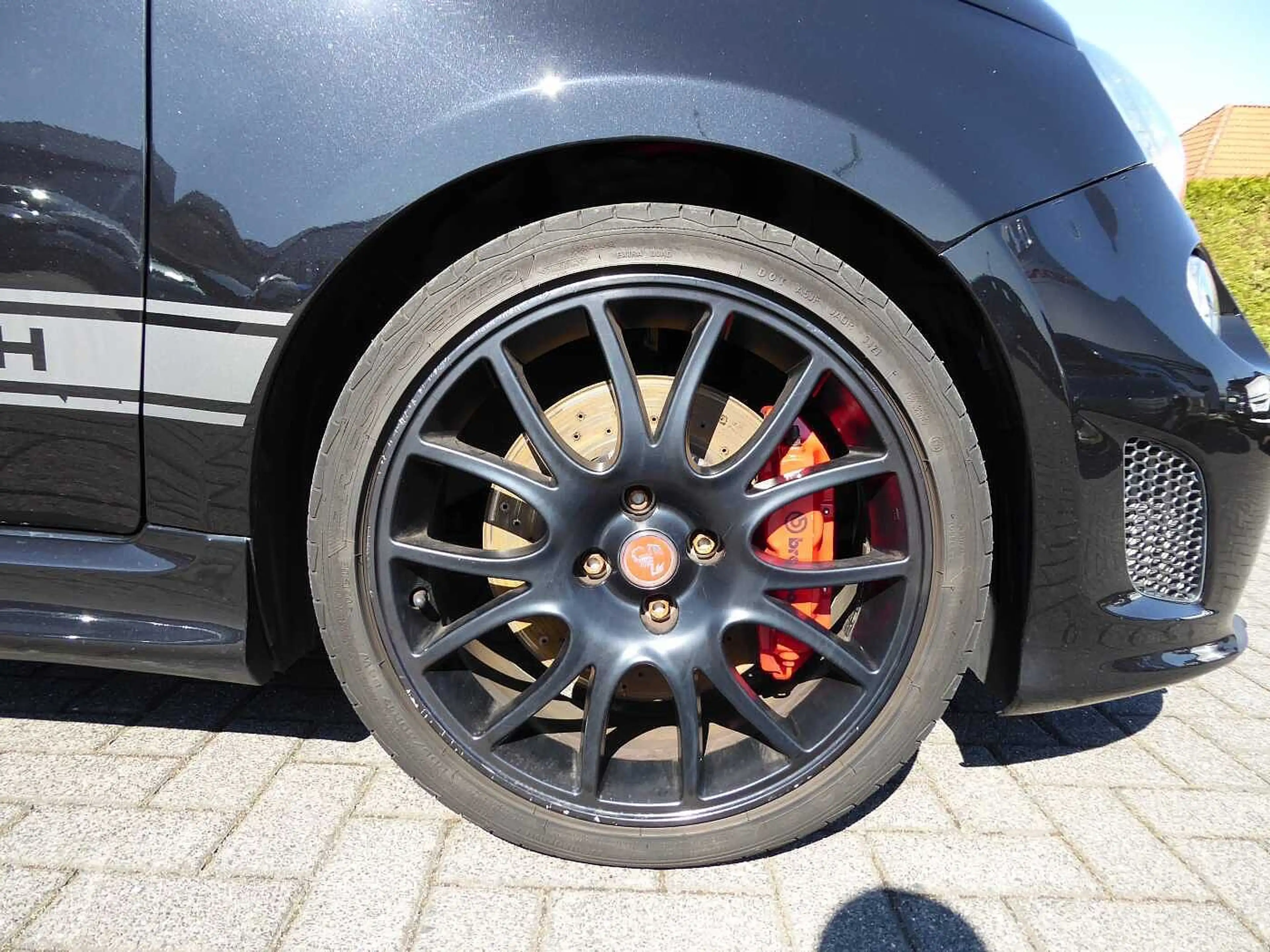 Abarth 500 595 Abarth Competizione — photo 13