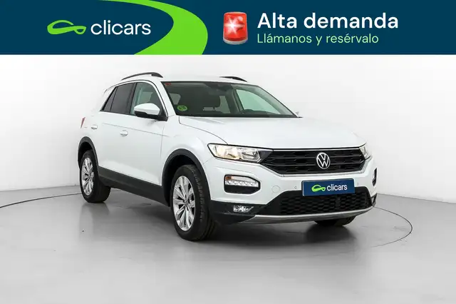 Volkswagen T-Roc view 3