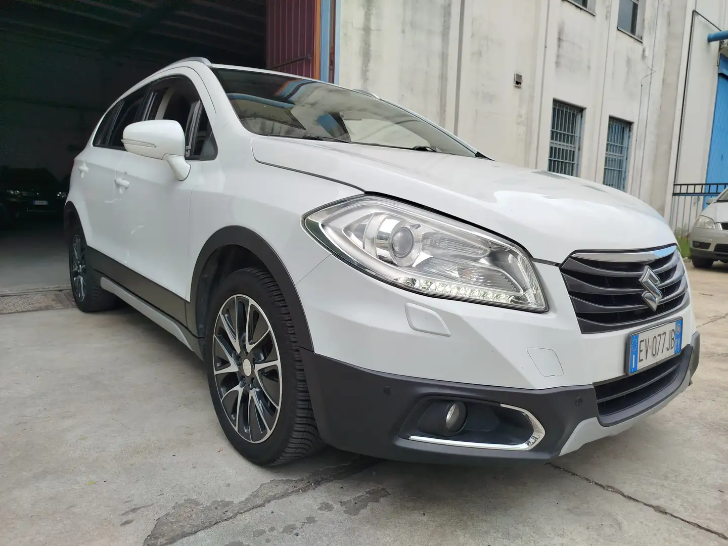 Suzuki SX4 S-Cross S-Cross I 2013 1.6 ddis Top 2wd Bianco - 2