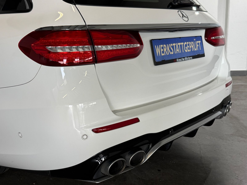 Mercedes-Benz E 53 AMG 4Matic+ 1.Hand Unfallfrei Pano — photo 7