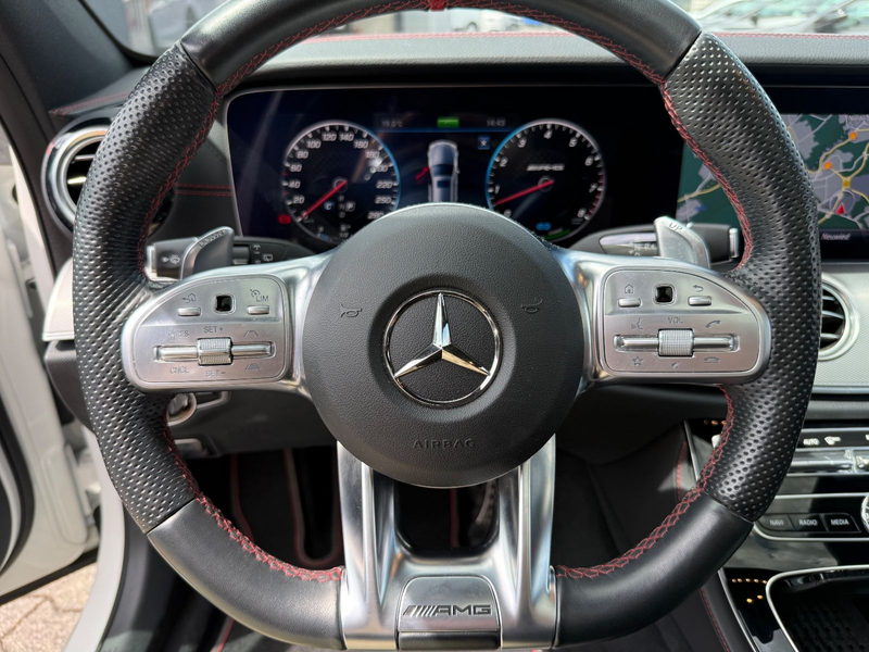 Mercedes-Benz E 53 AMG 4Matic+ 1.Hand Unfallfrei Pano — photo 13