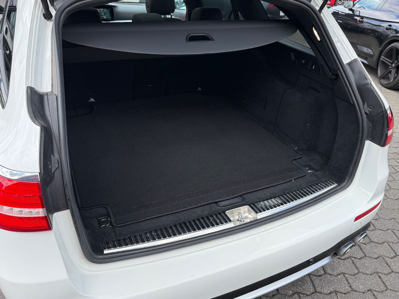 Mercedes-Benz E 53 AMG 4Matic+ 1.Hand Unfallfrei Pano — photo 10