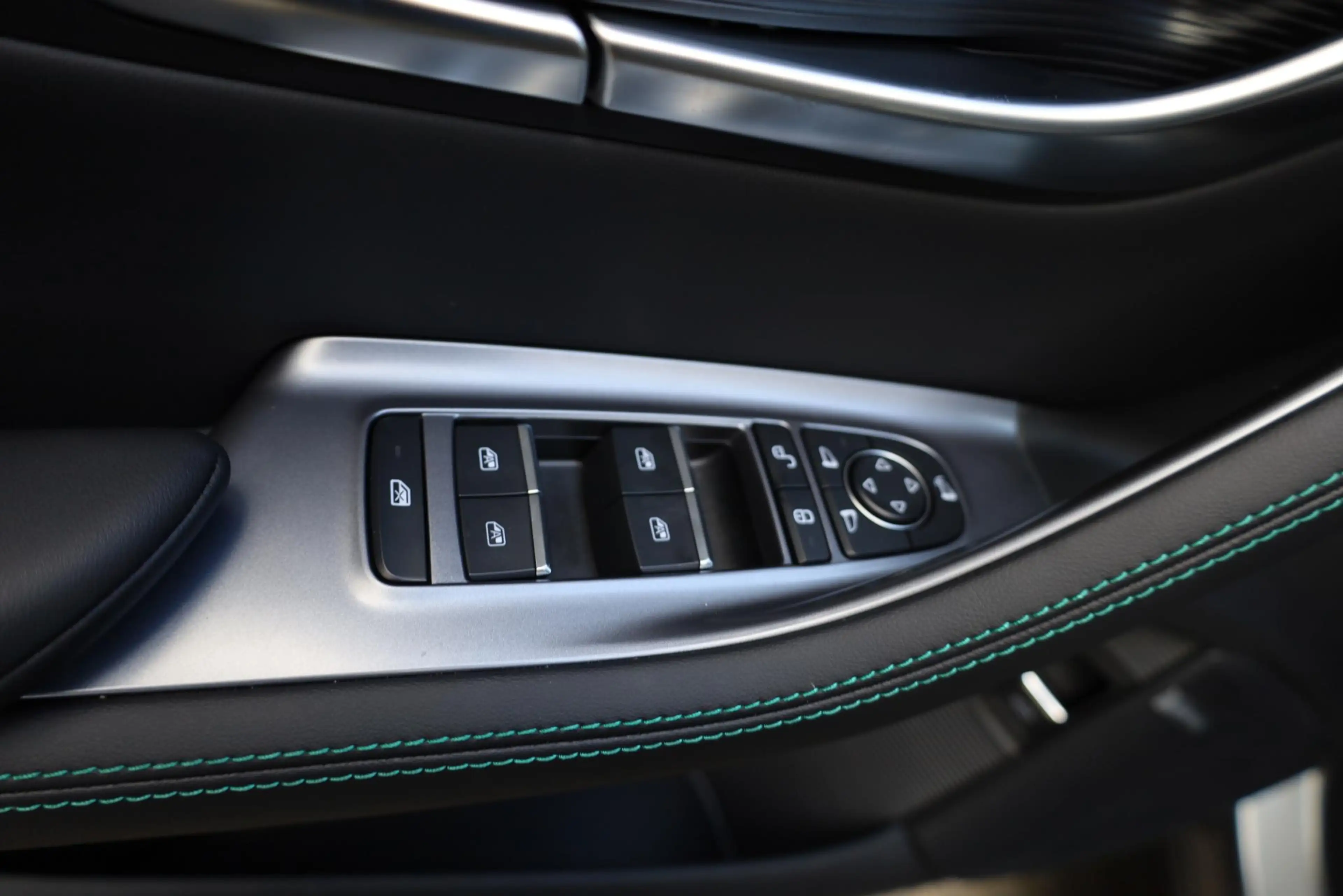 BYD Seal U 1.5 DM-i FWD Boost TREKHAAK-AFNEEMBAAR! SNOW-WHITE — photo 24