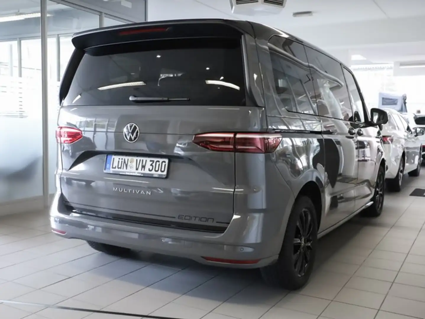 Volkswagen T7 Multivan Edition 2,0TDI 7-Sitzer 7-Gang-DSG ACC/SHZ/IQ-L... Grau - 2