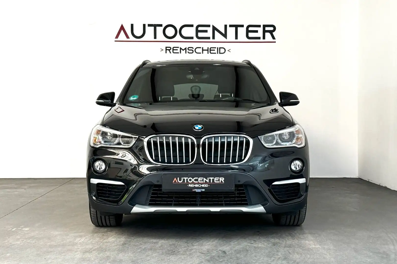 BMW X1 20 d xDrive Aut. xLine Kamera Tempomat Memory Schwarz - 2