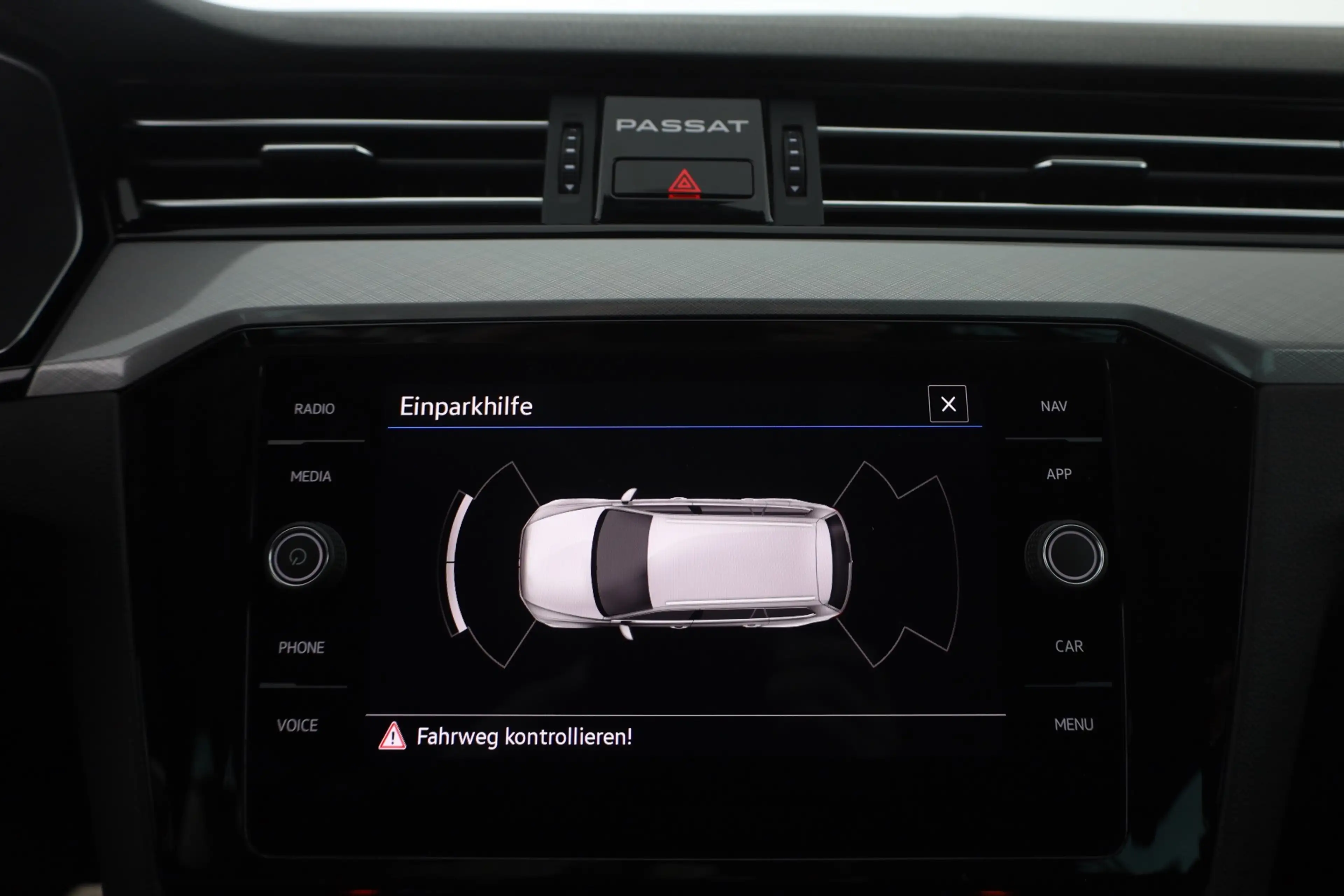 Volkswagen Passat Variant 1.5 TSI DSG Business LED Navi AHK — photo 15
