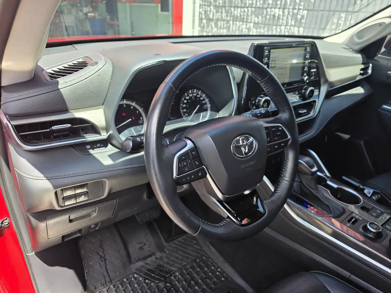 Toyota Highlander снимка Toyota Highlander