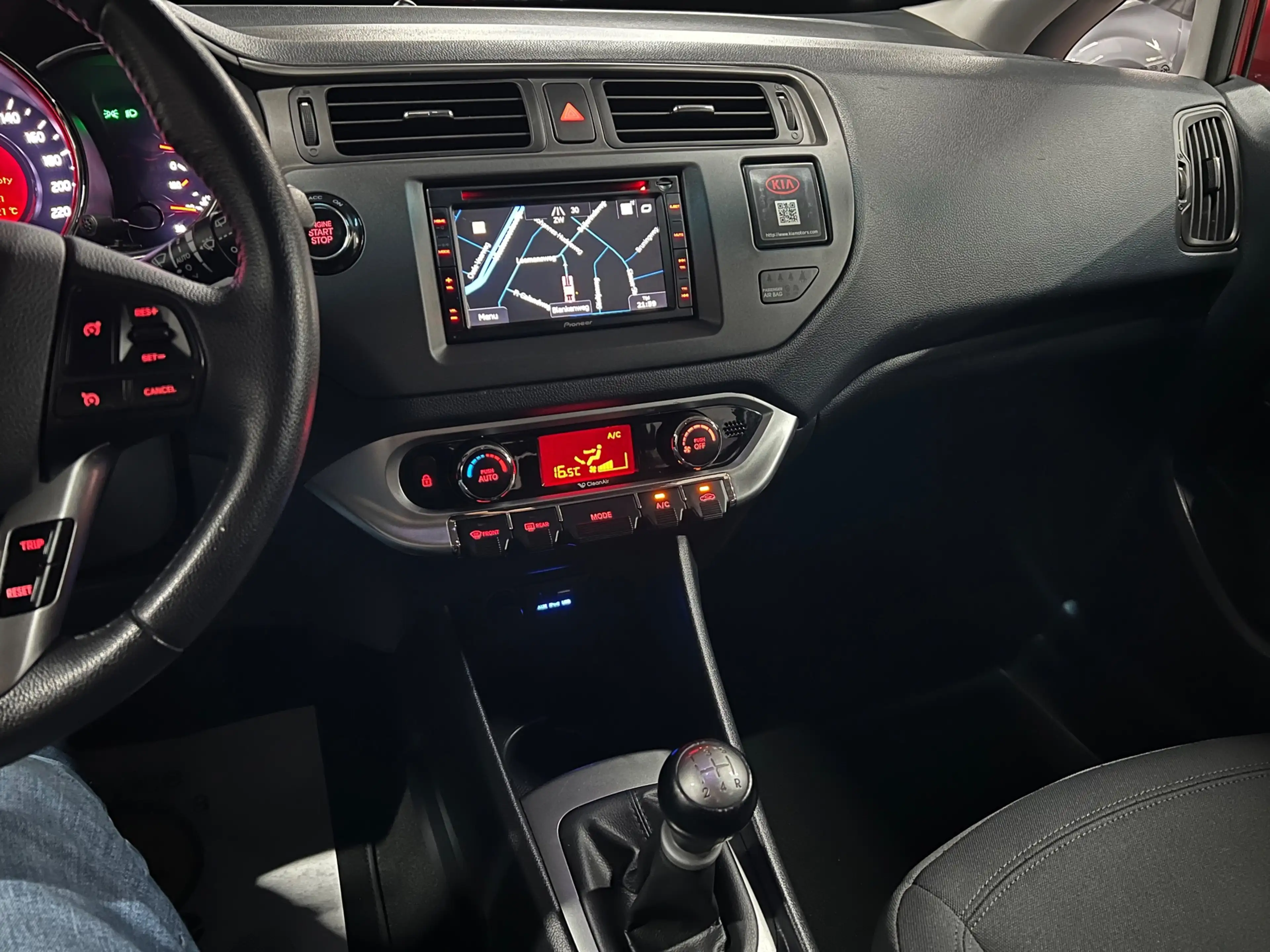 Kia Rio 1.2 CVVT Super Pack NAVIGATIE / KEYLESS / START-ST — photo 9