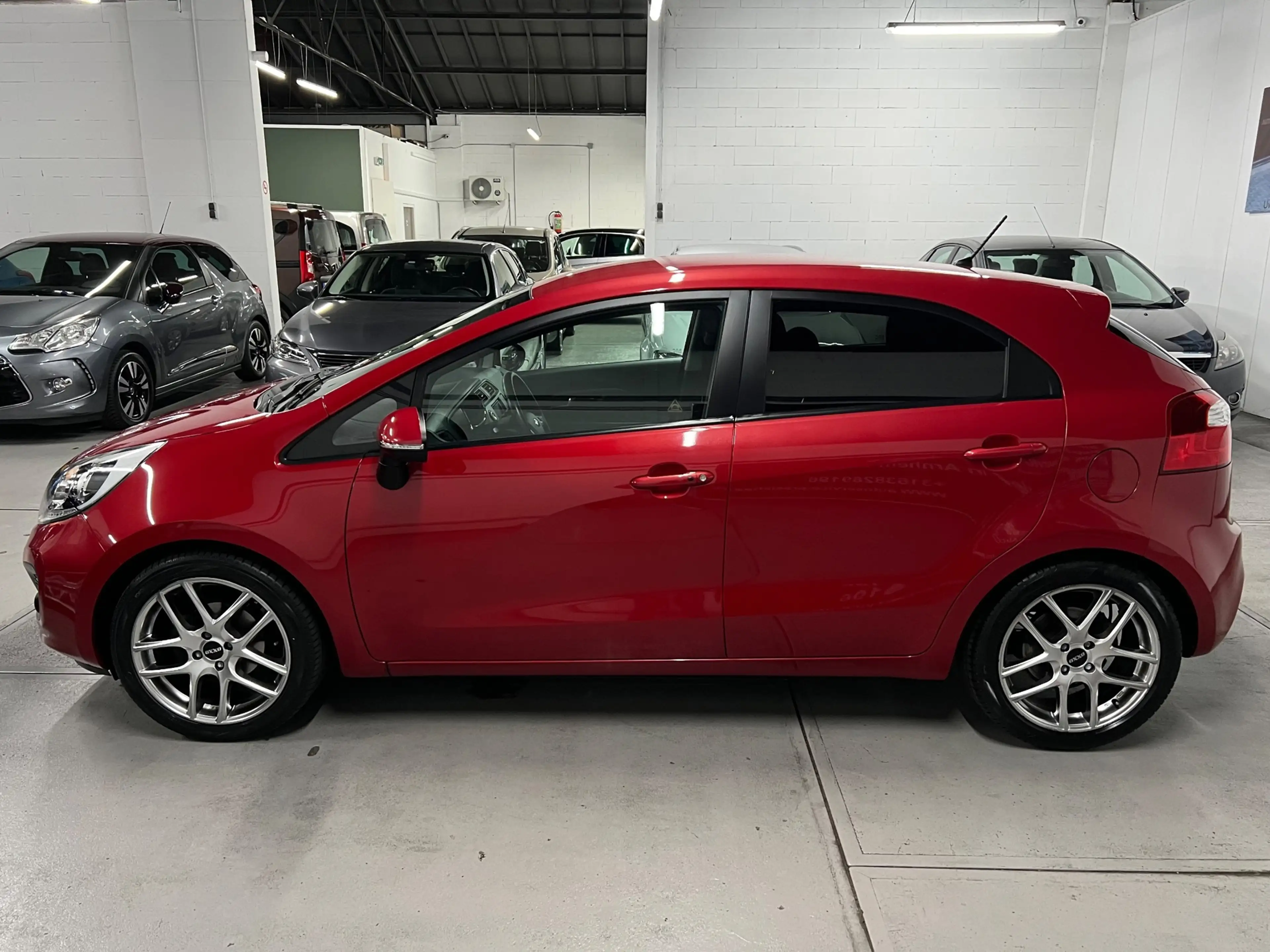 Kia Rio 1.2 CVVT Super Pack NAVIGATIE / KEYLESS / START-ST — photo 4