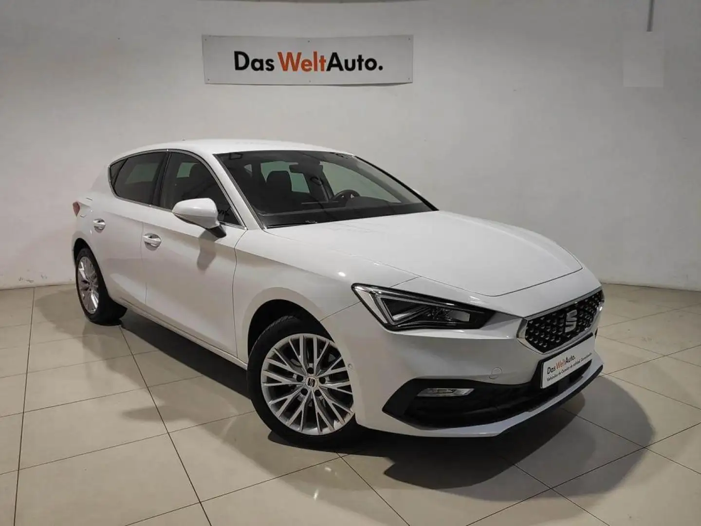 SEAT Leon Nuevo 1.5 eTSI 110kW DSG-7 S&S Xcellence Go M Blanco - 1