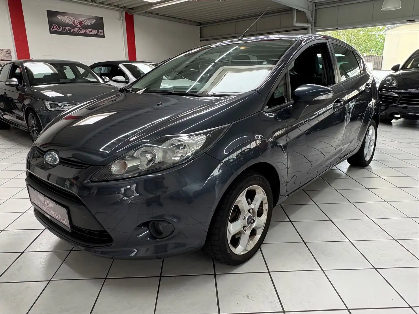 Ford Fiesta Trend KLIMA 1.25 KUPPLUNG NEU Grau - 1