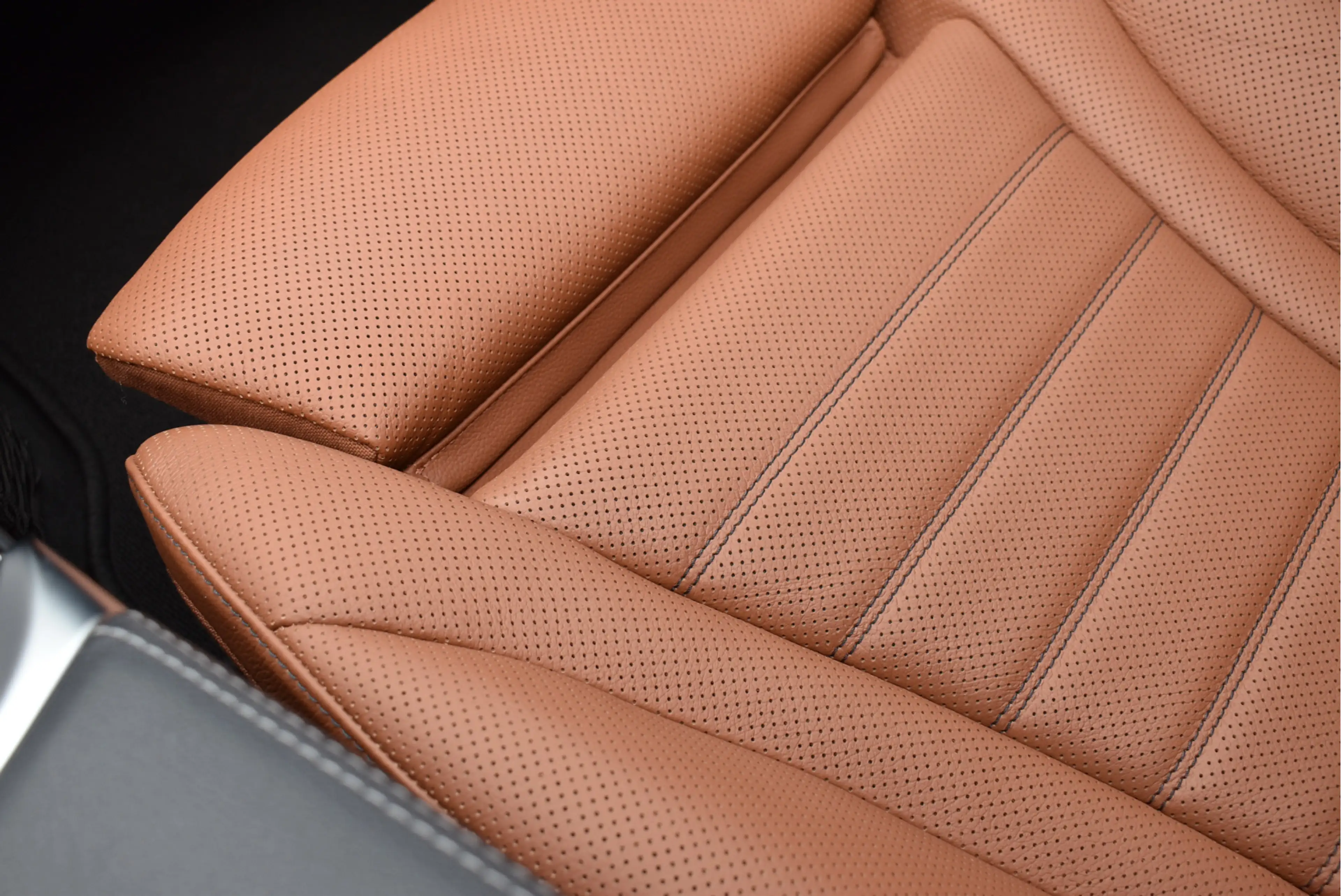 Mercedes-Benz C 300 AMG 258 Pk Designo Matt Metallic Pano Vol Leder Di — photo 31
