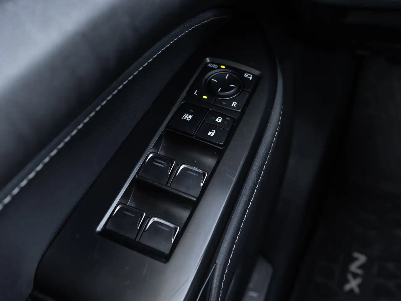 Lexus NX fotografie Lexus NX