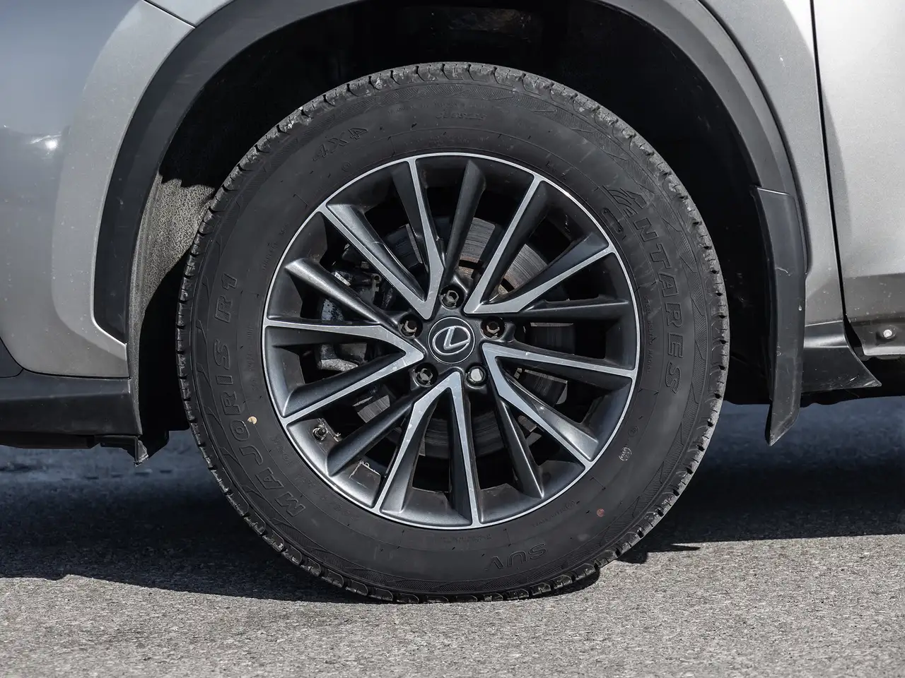 Lexus NX fotografie Lexus NX