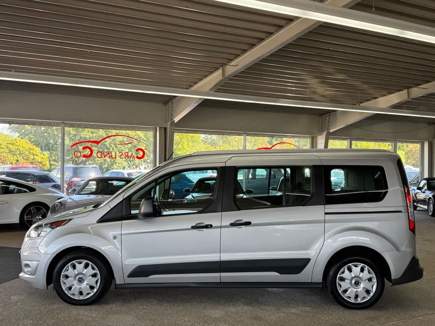 Ford Grand Tourneo Connect 1.5 TDCi *STHZ*SHZ*PDC*19% Zilver - 2