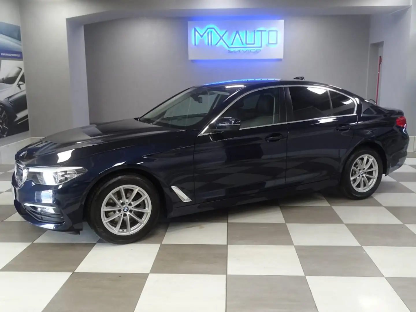 BMW 520 D Berlina xDrive Business AUT EU6 Blu/Azzurro - 1