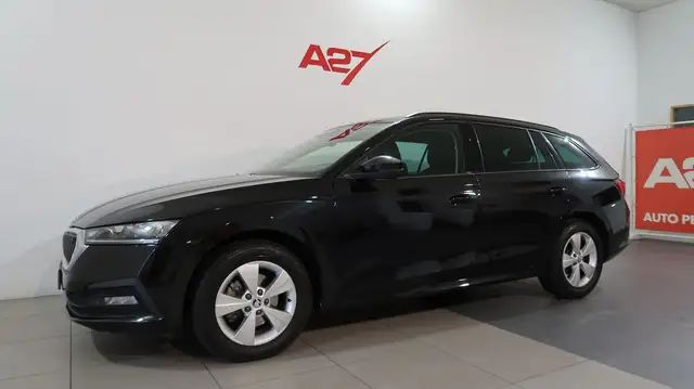 Skoda Octavia view 14
