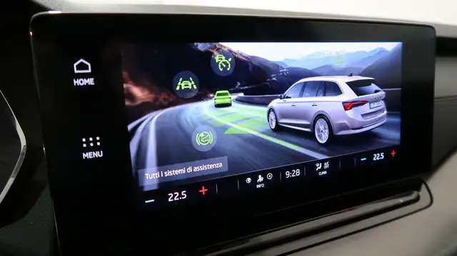 Skoda Octavia view 4