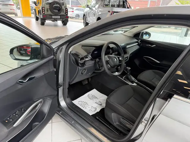Skoda Fabia view 11