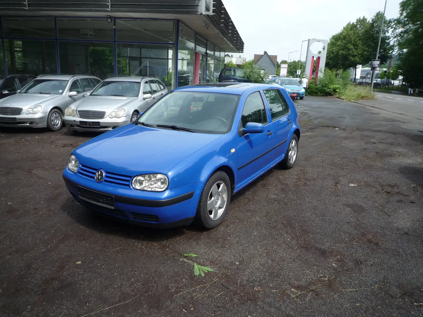 Volkswagen Golf 1.6 Comfortline Bleu - 1