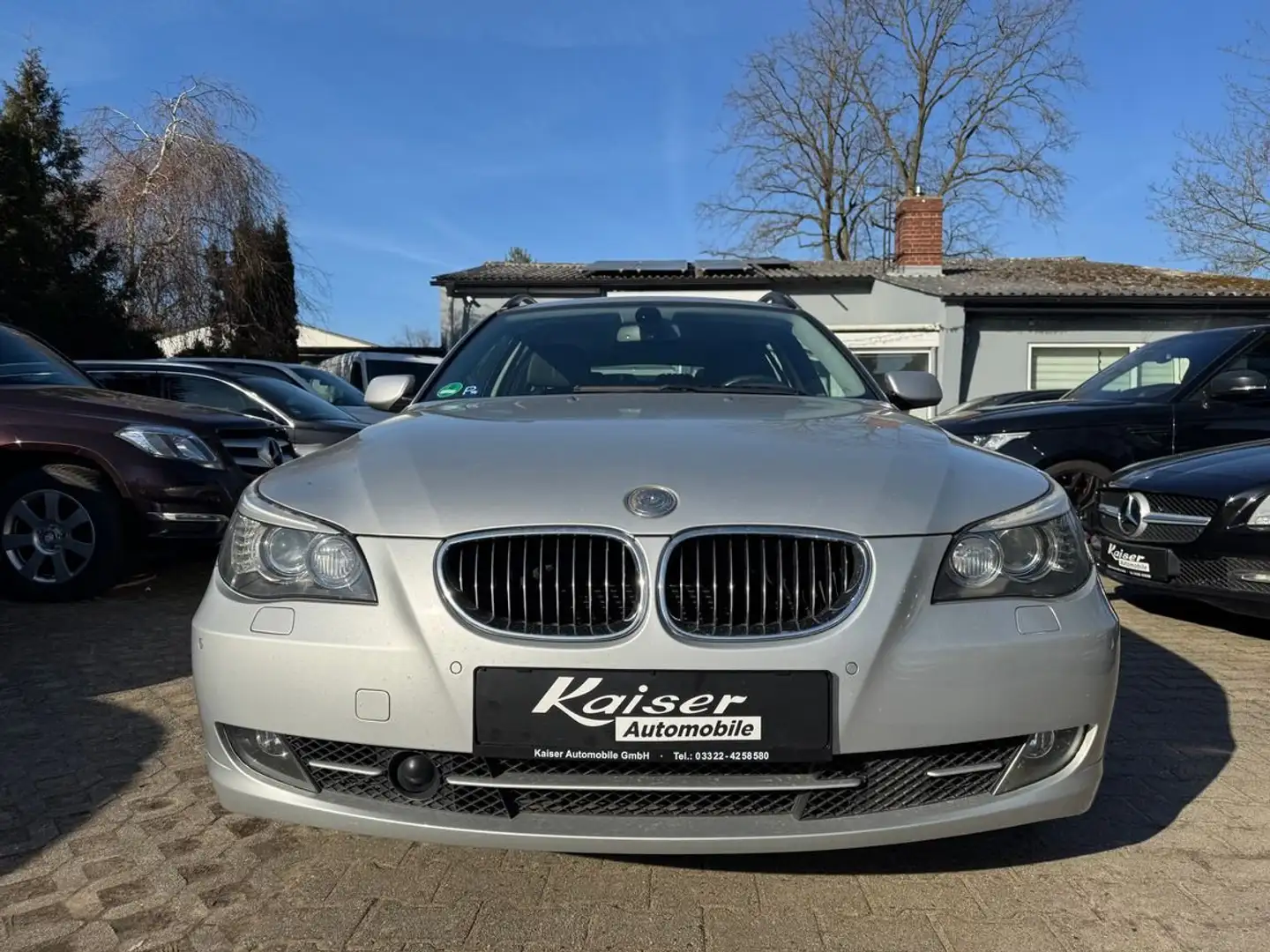 BMW 530 530i xDrive-HeadUp-Allrad-PDC v.h.-Tempomat Grau - 2