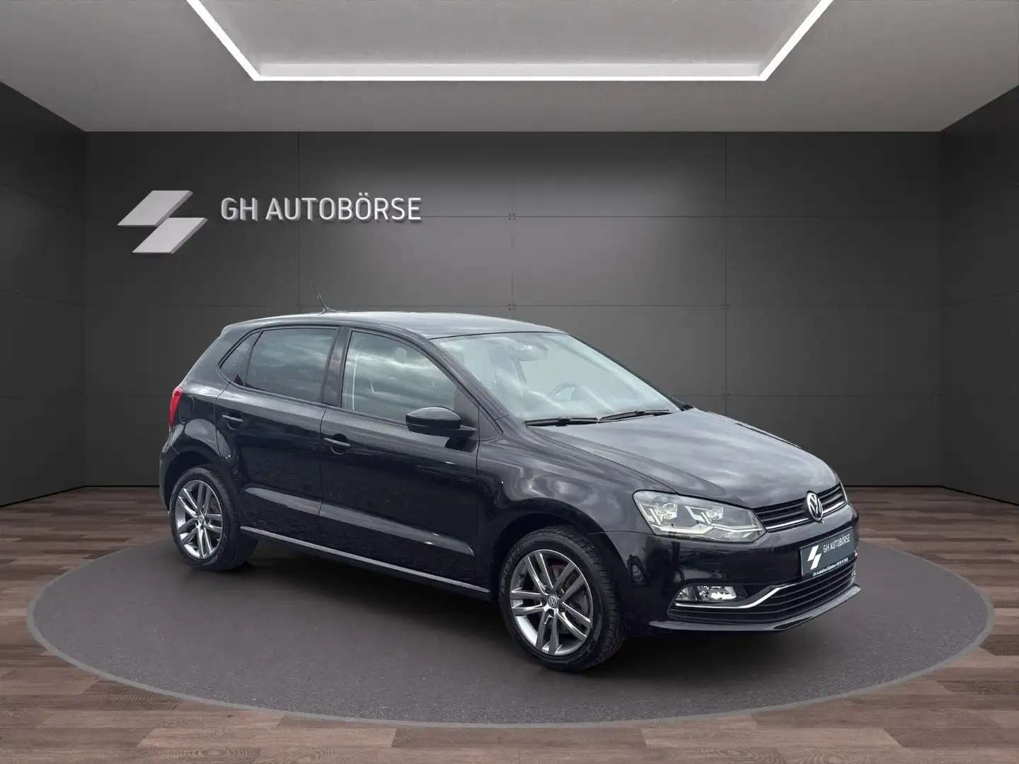 Volkswagen Polo V Highline BMT DSGILEDINAVIISZHZIPDC V+H Schwarz - 2