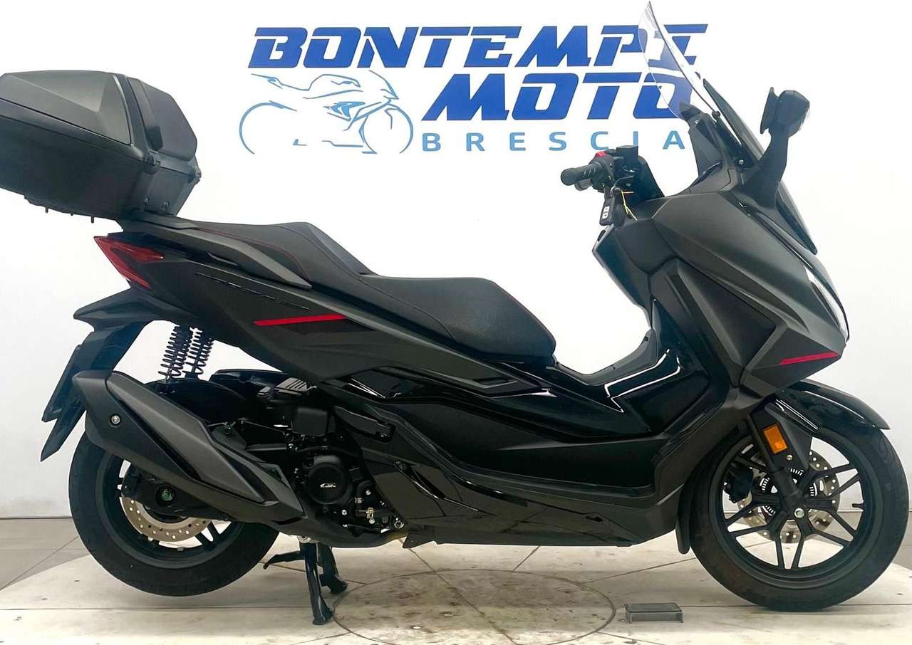 Honda Forza 350 DELUXE