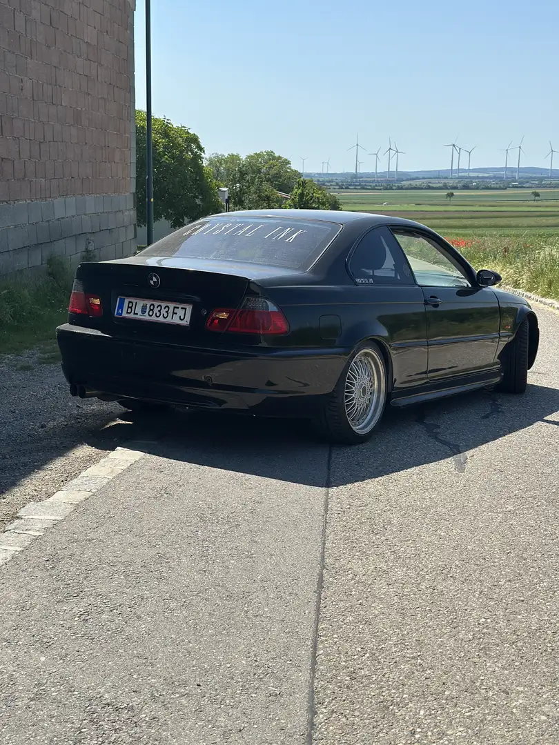 BMW 325 325i Coupé - 2