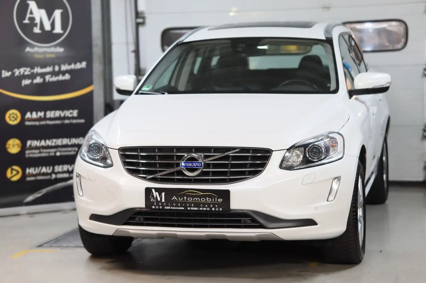 Volvo XC60 2.4l *SUMMUM*AWD*PANO*LEDER*RKAMERA* Blanc - 1
