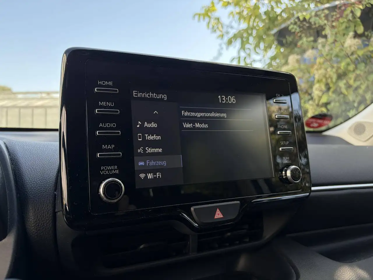 Toyota Yaris Hybrid Active Aut. CarPlay Kamera AHK Relax Garantie, миниатюра 26