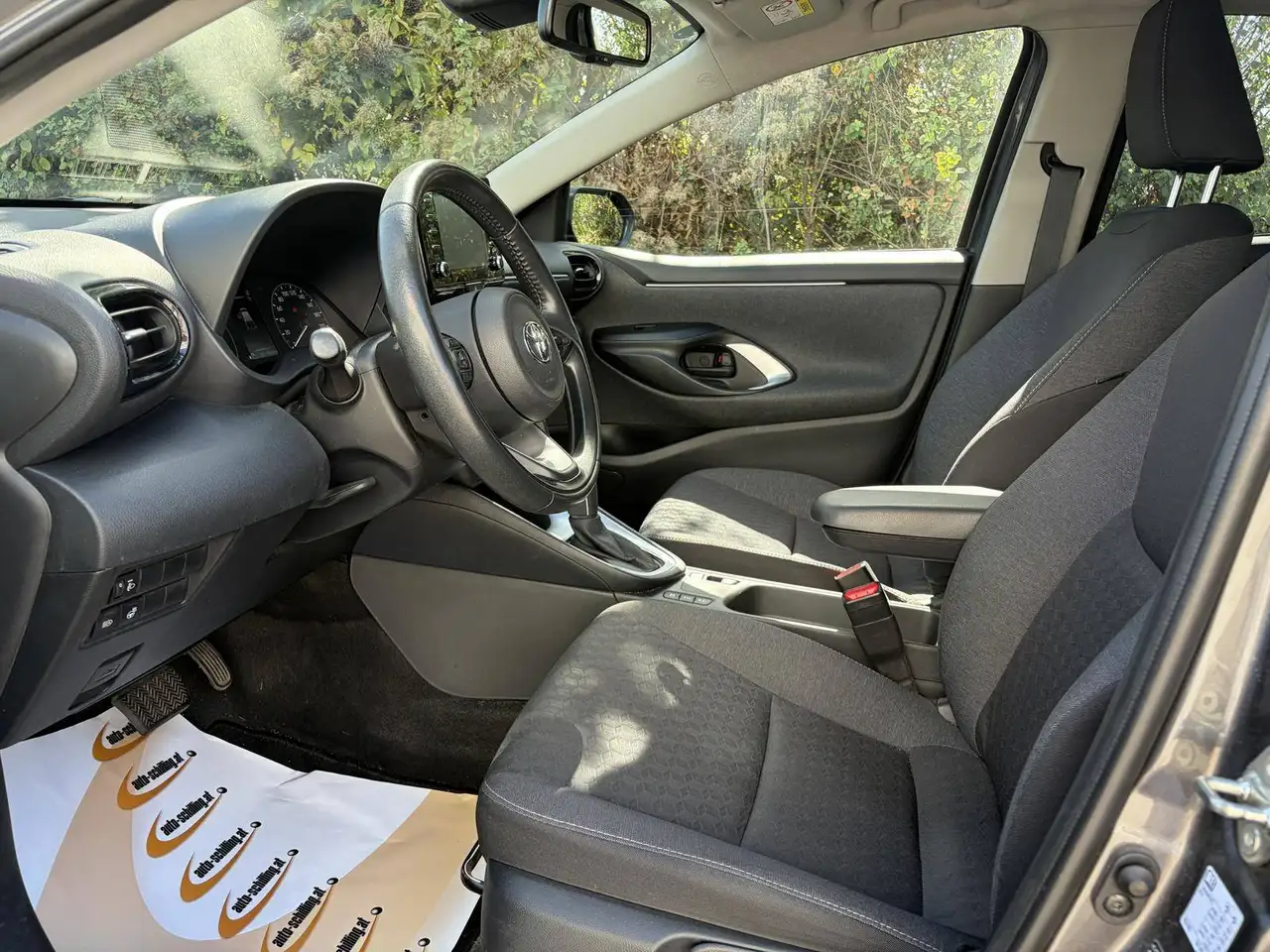 Toyota Yaris Hybrid Active Aut. CarPlay Kamera AHK Relax Garantie, миниатюра 8