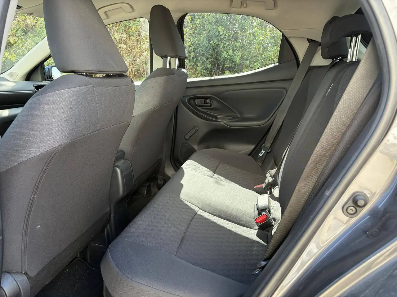 Toyota Yaris Hybrid Active Aut. CarPlay Kamera AHK Relax Garantie, миниатюра 9
