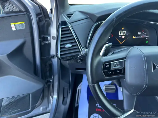DS Automobiles DS 7 Crossback view 10