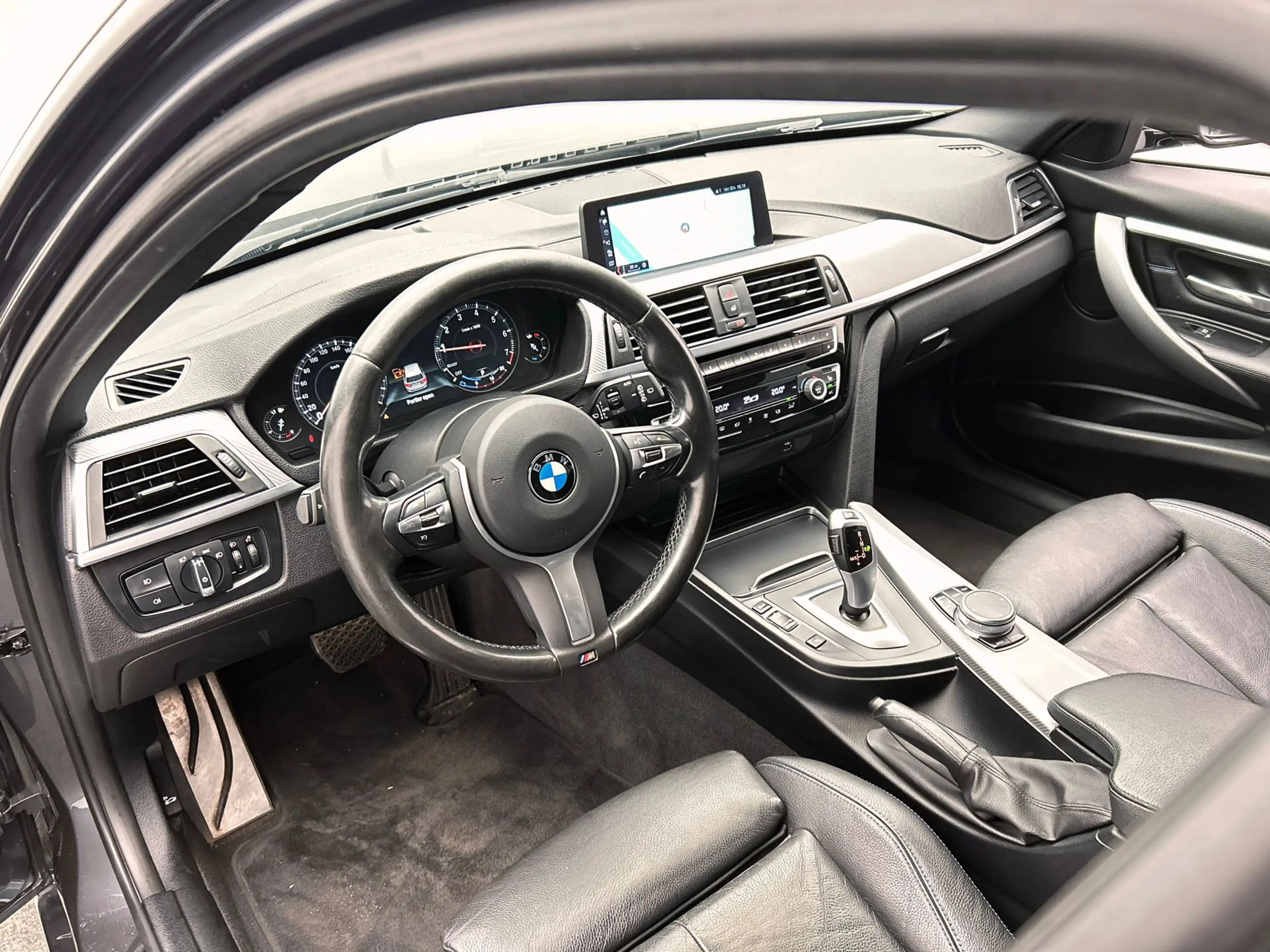 BMW 318 3-serie Touring 318i M Sport Corporate Lease | Ori — photo 25
