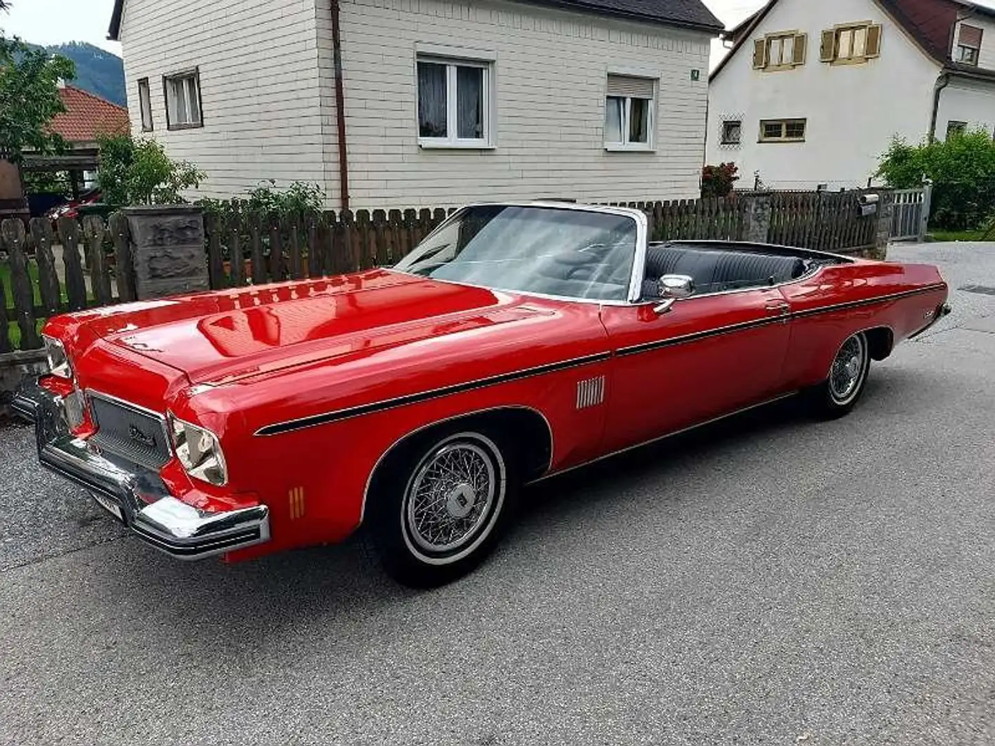 Oldtimer Oldsmobile Delta 88 cabrio Rot - 1