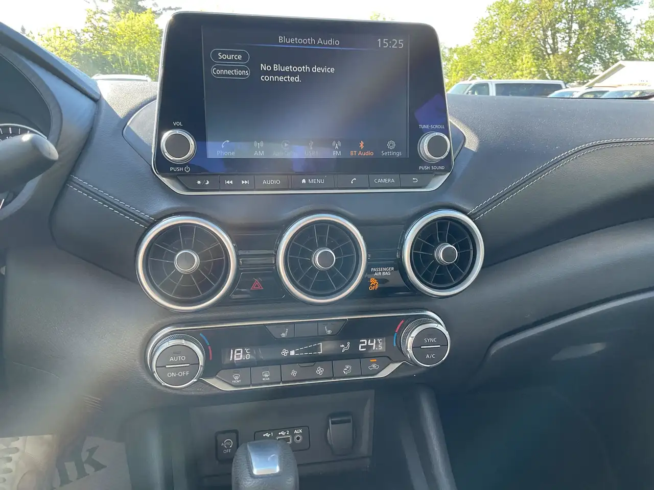 Nissan Sentra fotografie Nissan Sentra