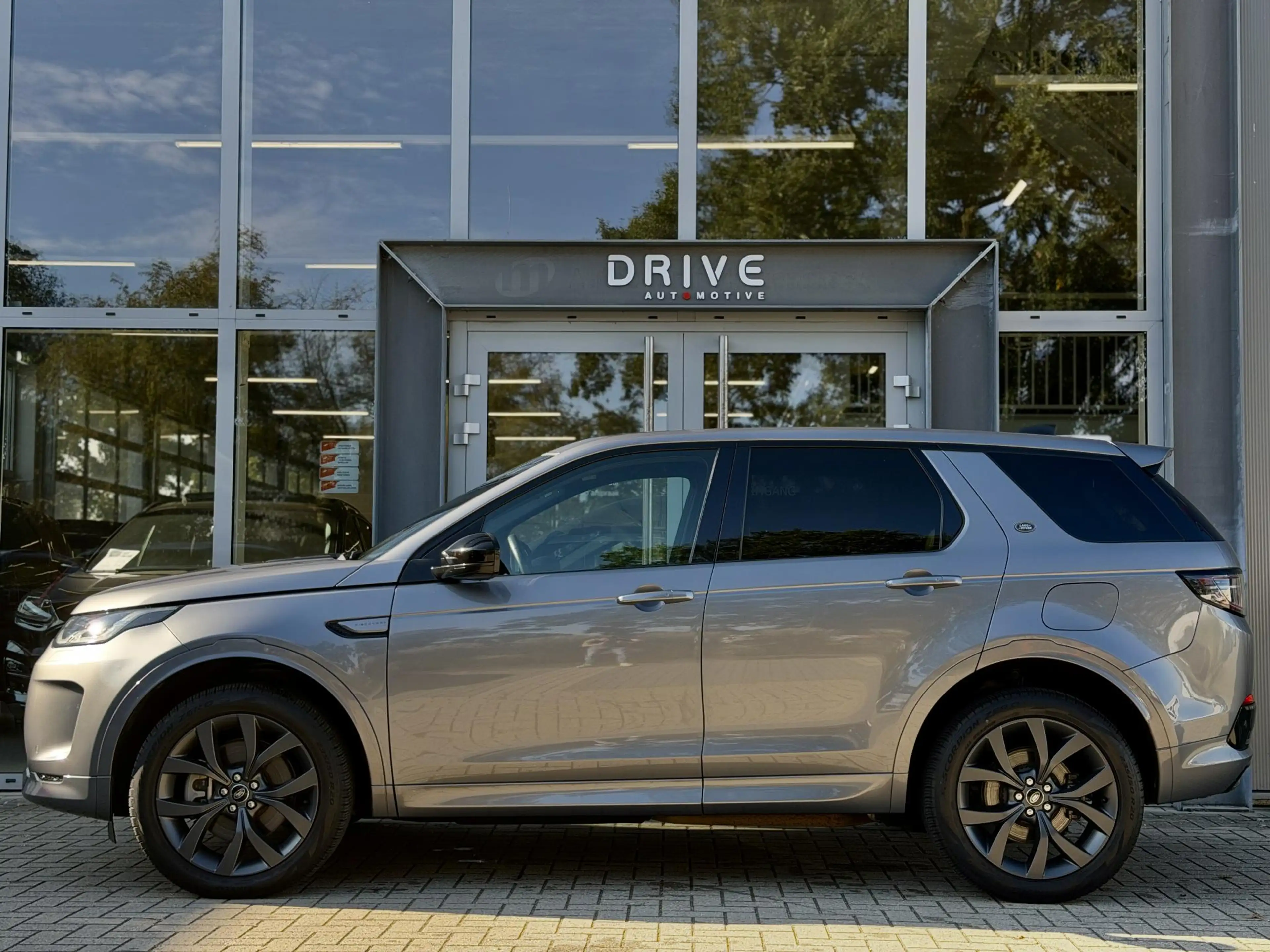 Land Rover Discovery Sport P300e 1.5 R-Dynamic SE |Pano|ACC|Leer|Meridian|Mem — photo 31