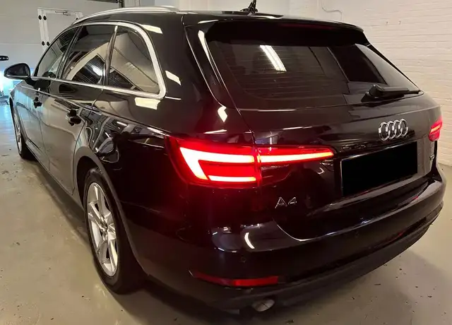 Audi A4 Avant 2.0TDI CD S line ed. 150 Mult.